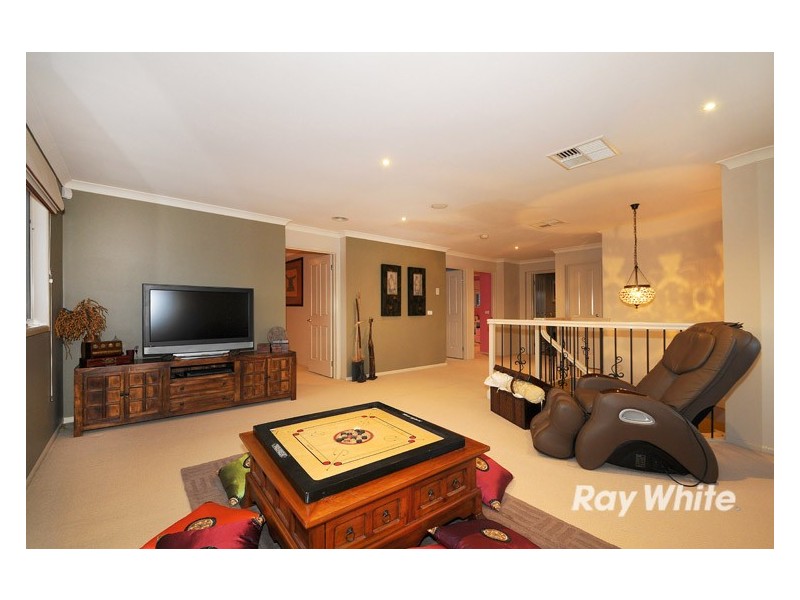 117 Hutchinson Drive, Lynbrook VIC 3975