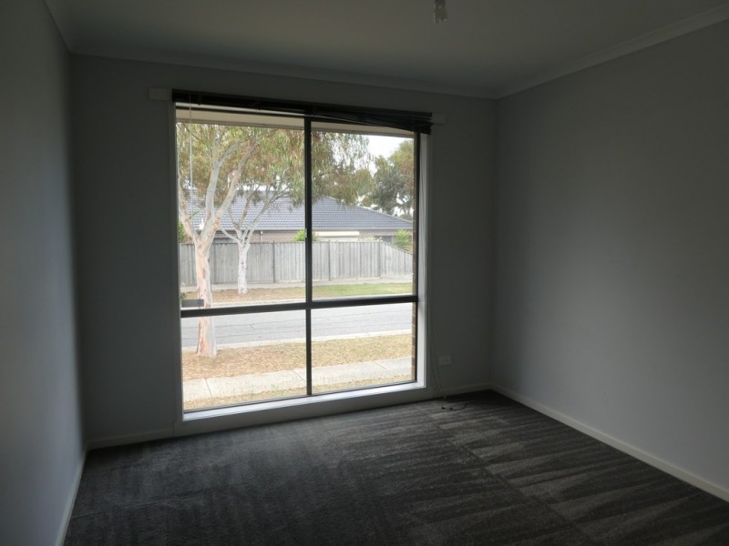 20 Yammerbook Way, Cranbourne East VIC 3977