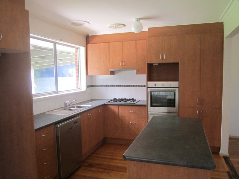 9 Campbell Parade, Cranbourne VIC 3977