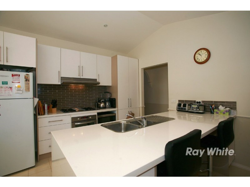 1 Hawkshead Place, Cranbourne North VIC 3977