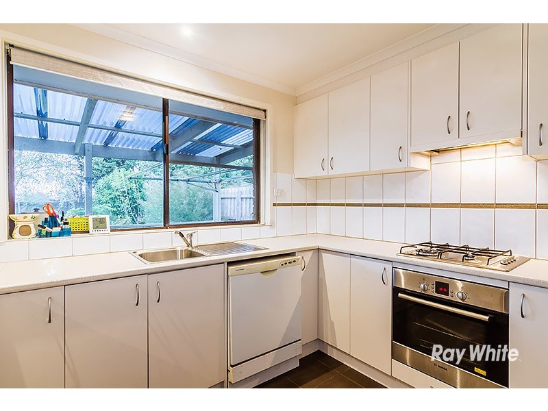 33 Arleon Crescent, Cranbourne VIC 3977