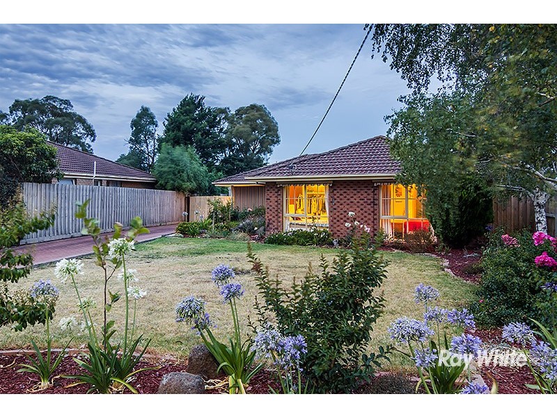 33 Arleon Crescent, Cranbourne VIC 3977