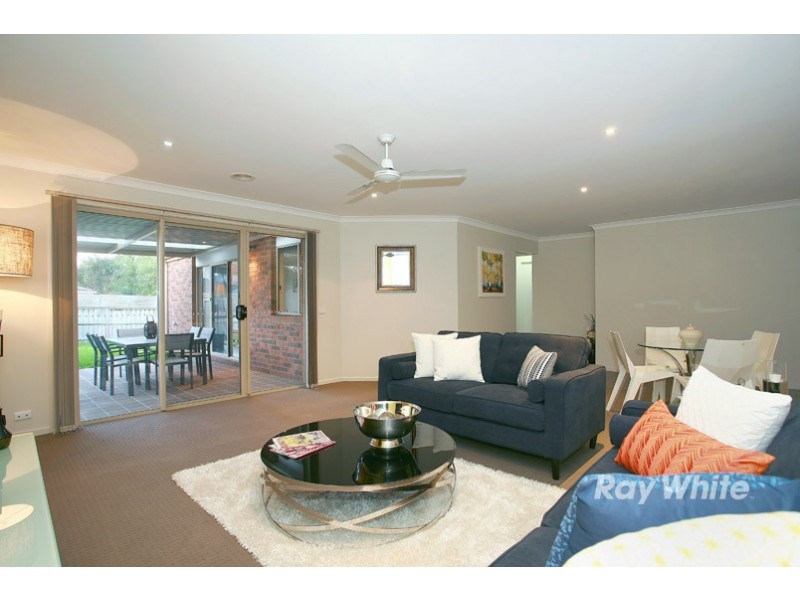 28 Westbury Way, Lyndhurst VIC 3975