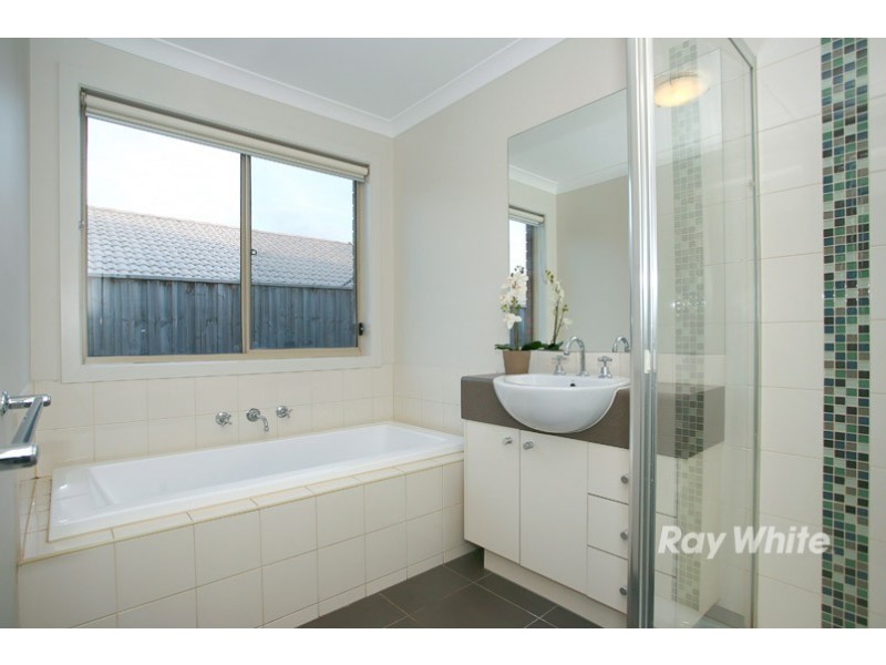 28 Westbury Way, Lyndhurst VIC 3975