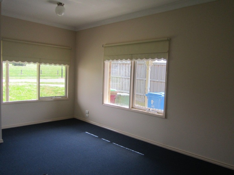 28 Waterbush Crescent, Lyndhurst VIC 3975