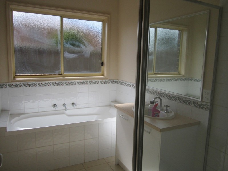 28 Waterbush Crescent, Lyndhurst VIC 3975