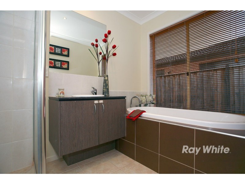 87 Brookwater Parade, Lyndhurst VIC 3975