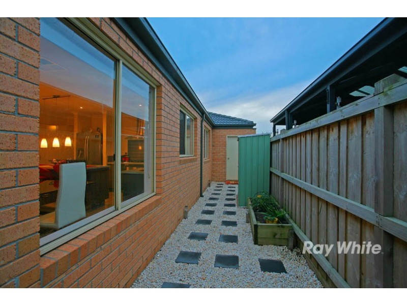 87 Brookwater Parade, Lyndhurst VIC 3975