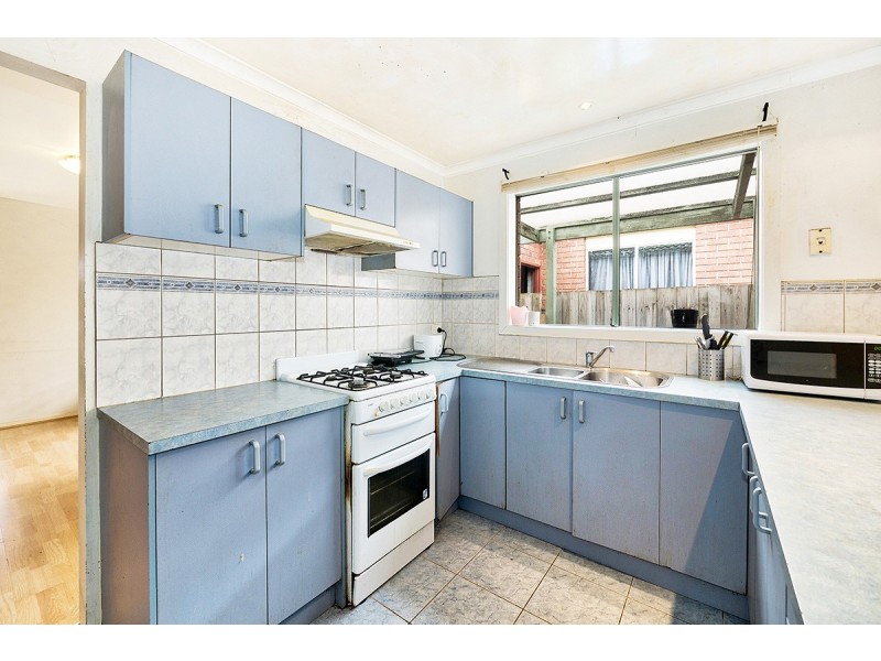 8 Sharyn Street, Cranbourne West VIC 3977