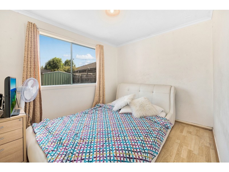 8 Sharyn Street, Cranbourne West VIC 3977