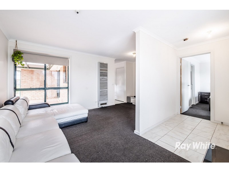 56 Scarborough Avenue, Cranbourne West VIC 3977