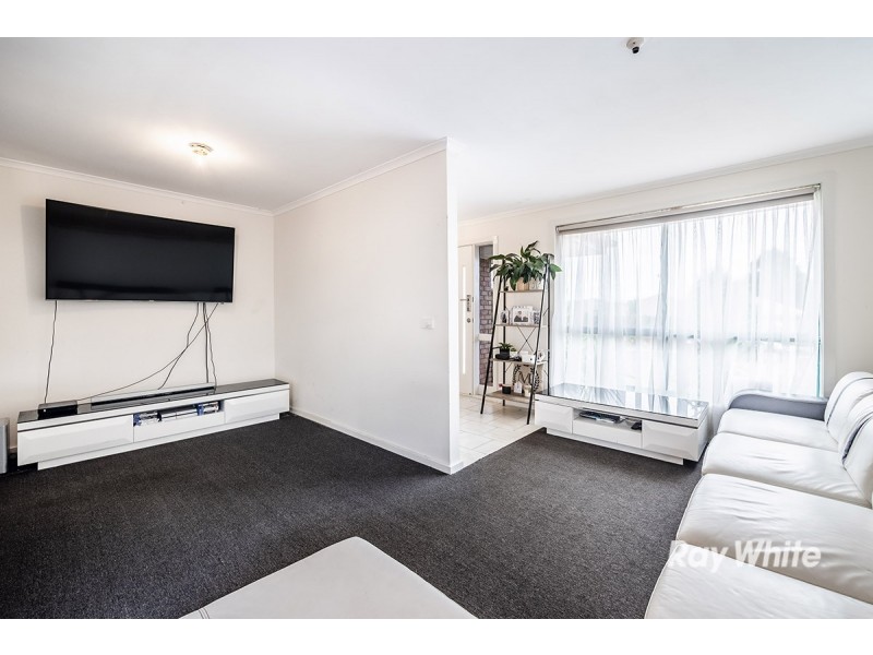 56 Scarborough Avenue, Cranbourne West VIC 3977