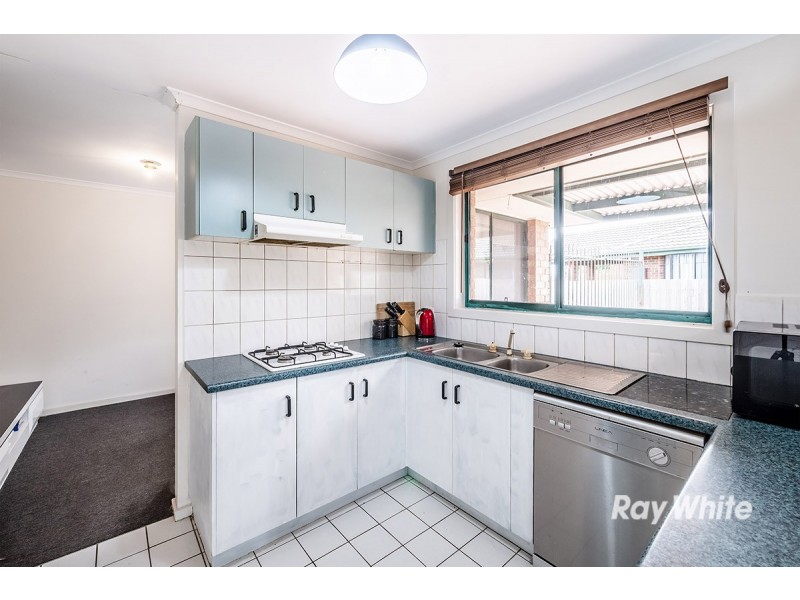 56 Scarborough Avenue, Cranbourne West VIC 3977