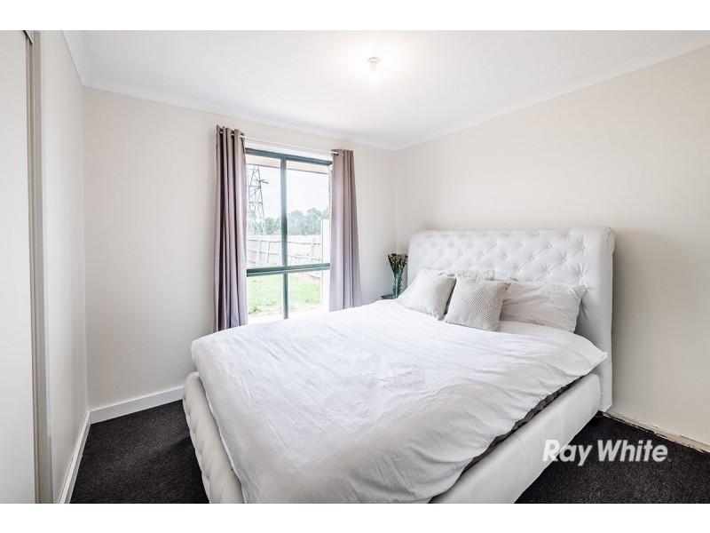 56 Scarborough Avenue, Cranbourne West VIC 3977