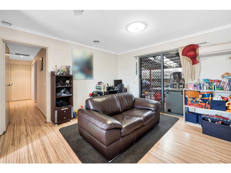 5 Nyah Place, Cranbourne West VIC 3977