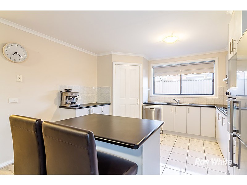 15 Jaye Place, Cranbourne West VIC 3977