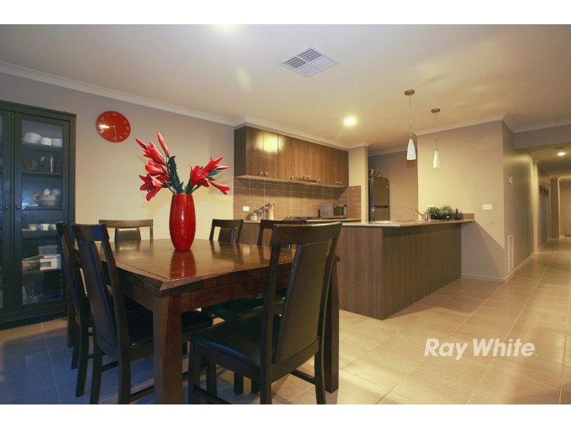 106 Boland Drive, Lyndhurst VIC 3975