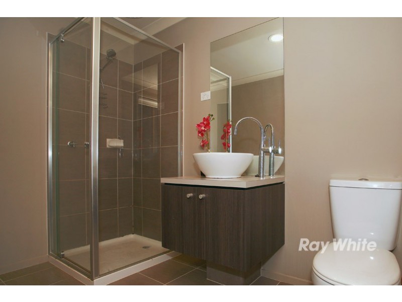 106 Boland Drive, Lyndhurst VIC 3975