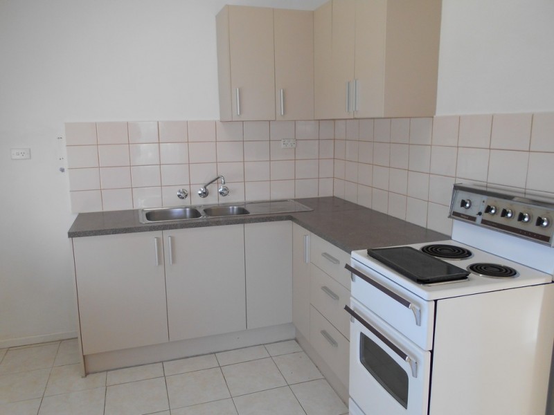 1/12-14 Fairfield Street, Cranbourne VIC 3977