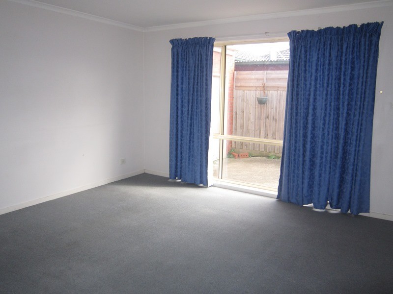 44 Bernborough Avenue, Cranbourne West VIC 3977