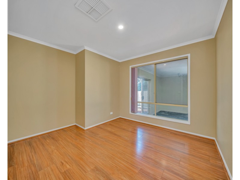 5 Charlotte Place, Cranbourne West VIC 3977