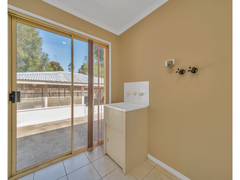 5 Charlotte Place, Cranbourne West VIC 3977