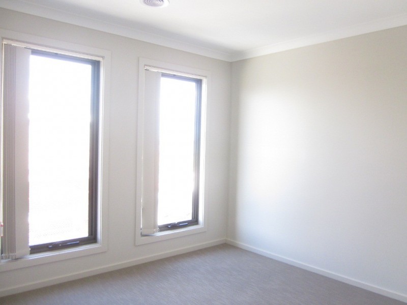 7/180 Henry Road, Pakenham VIC 3810