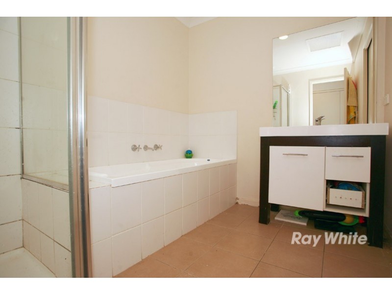 104 Majestic Boulevard, Cranbourne VIC 3977