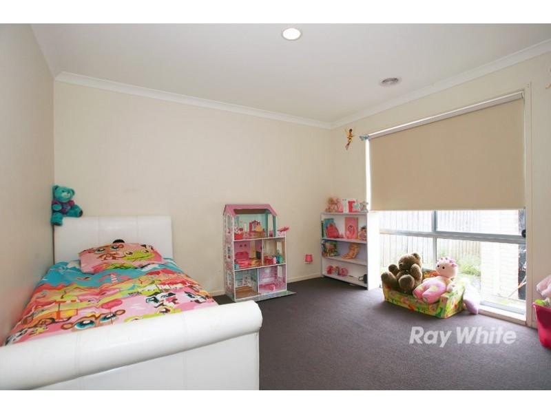 104 Majestic Boulevard, Cranbourne VIC 3977