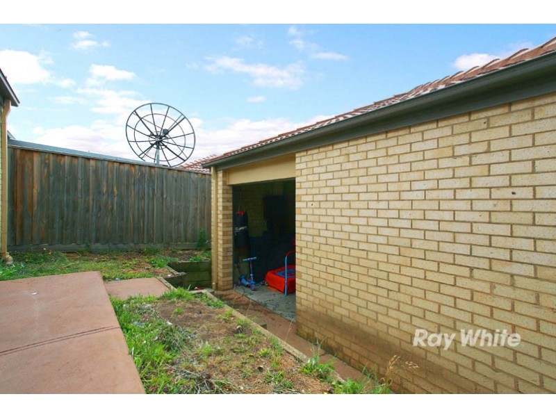 104 Majestic Boulevard, Cranbourne VIC 3977