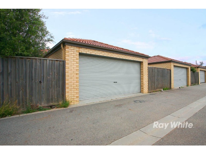 104 Majestic Boulevard, Cranbourne VIC 3977