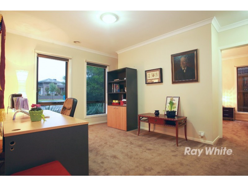 6 Aquanita Close, Lyndhurst VIC 3975