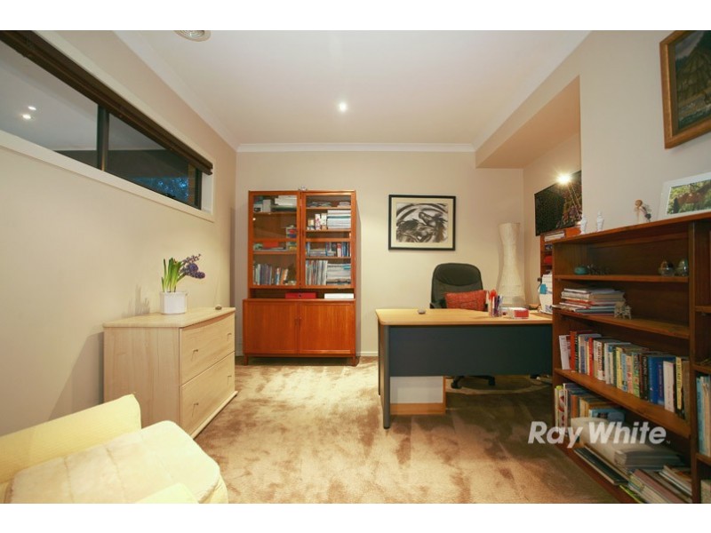 6 Aquanita Close, Lyndhurst VIC 3975