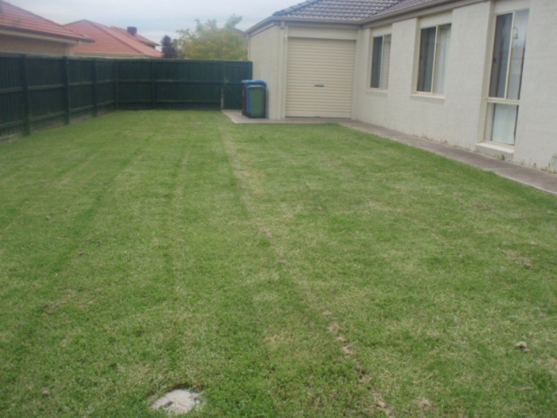 19 Lansbury Drive, Narre Warren South VIC 3805