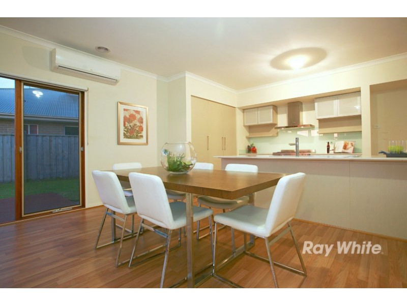 75 Melington Drive, Lyndhurst VIC 3975