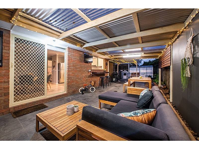 25 Stephellen Way, Cranbourne West VIC 3977