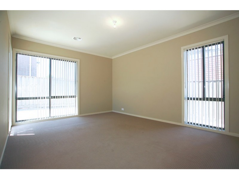 49 Premier Drive, Berwick VIC 3806