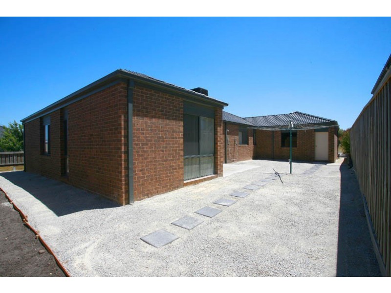 49 Premier Drive, Berwick VIC 3806