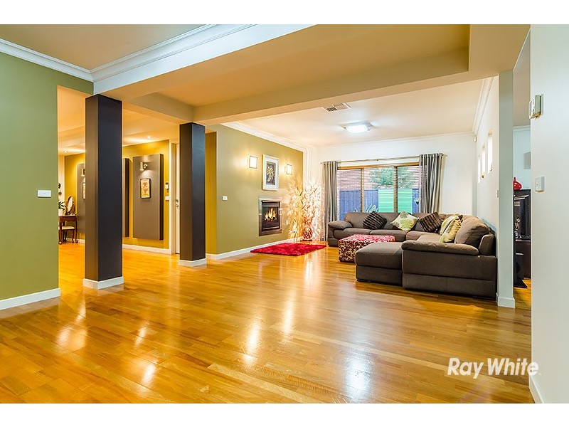 21 Moreton Bay Boulevard, Lyndhurst VIC 3975