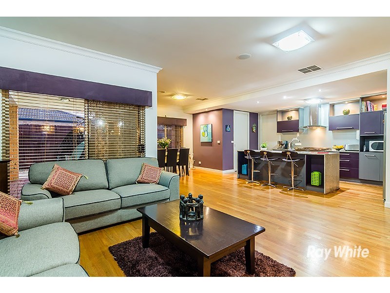 21 Moreton Bay Boulevard, Lyndhurst VIC 3975