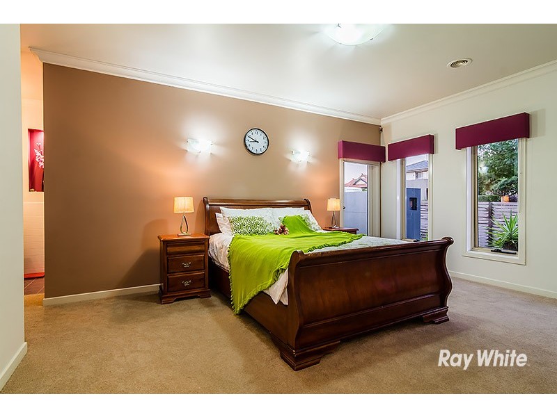 21 Moreton Bay Boulevard, Lyndhurst VIC 3975