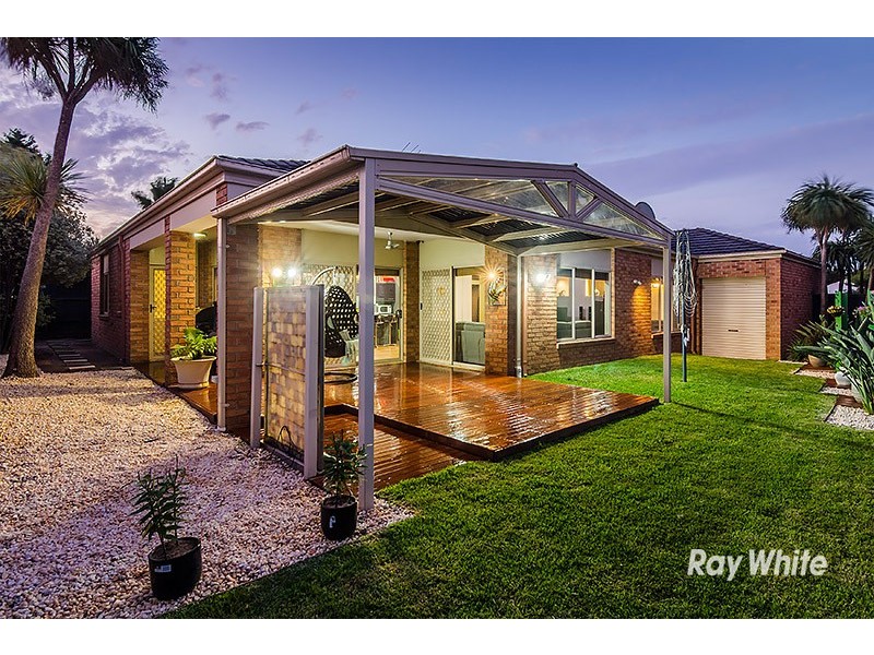 21 Moreton Bay Boulevard, Lyndhurst VIC 3975