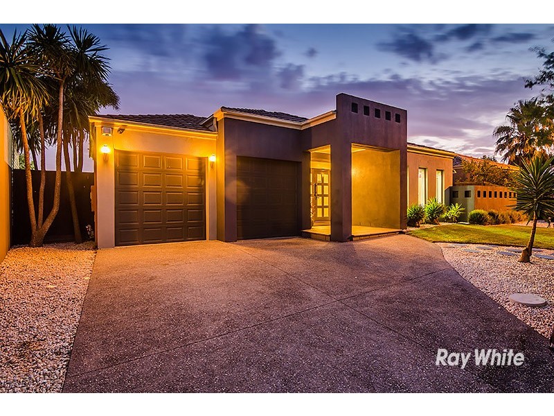 21 Moreton Bay Boulevard, Lyndhurst VIC 3975