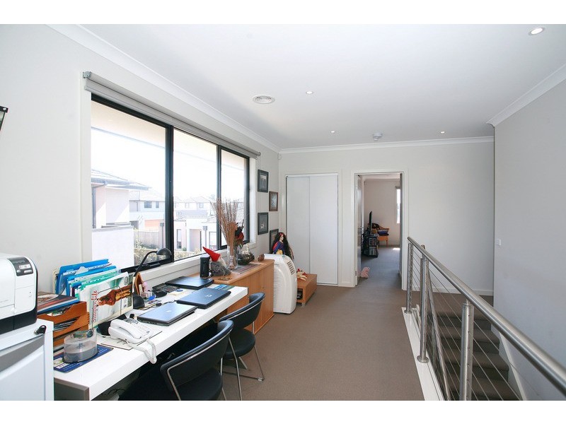 16/70 Sandhurst Boulevard, Sandhurst VIC 3977