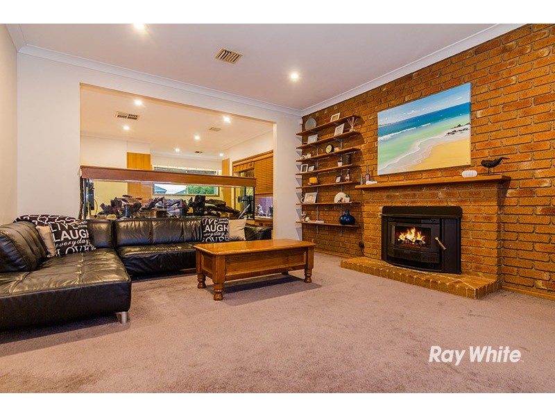 30 Horsfield Street, Cranbourne North VIC 3977