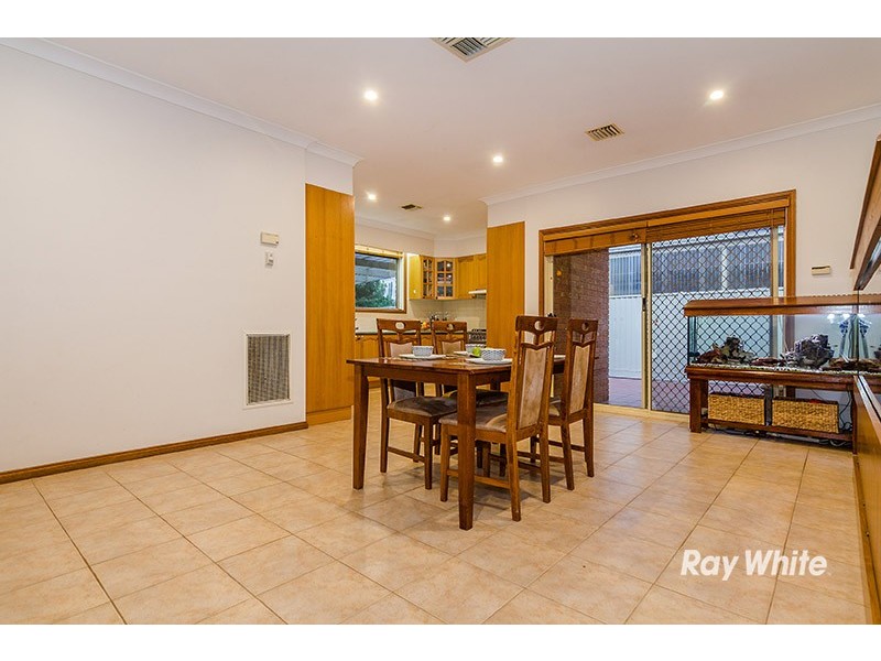 30 Horsfield Street, Cranbourne North VIC 3977