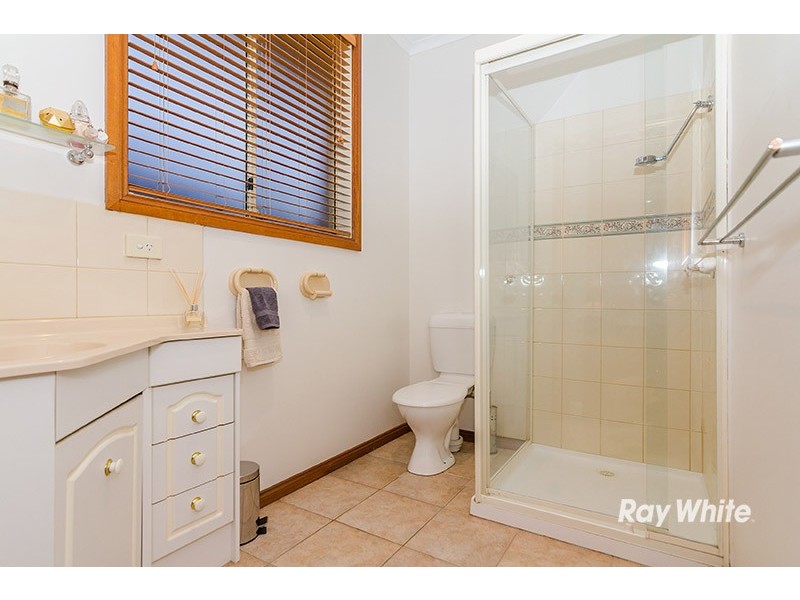 30 Horsfield Street, Cranbourne North VIC 3977