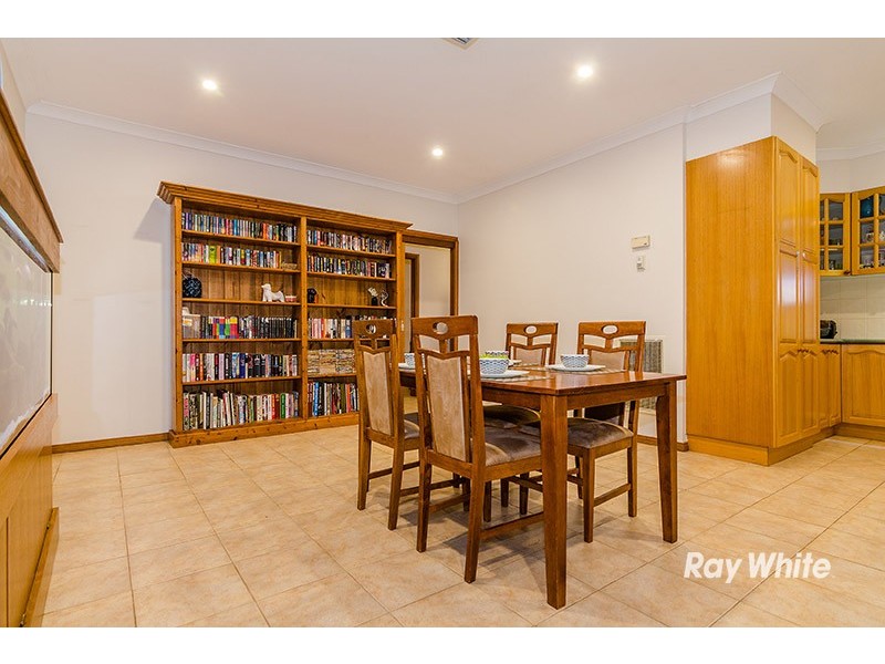 30 Horsfield Street, Cranbourne North VIC 3977