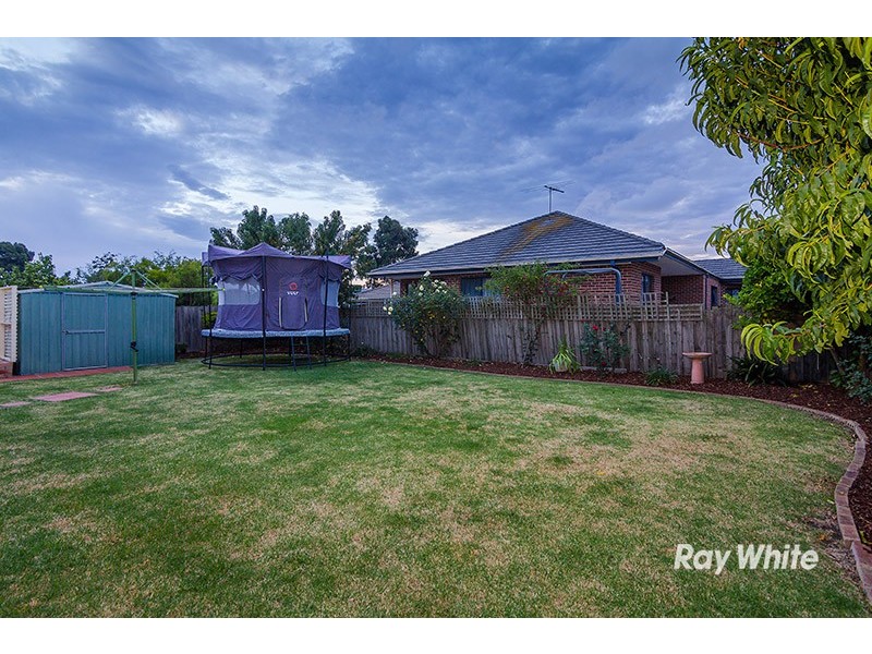 30 Horsfield Street, Cranbourne North VIC 3977