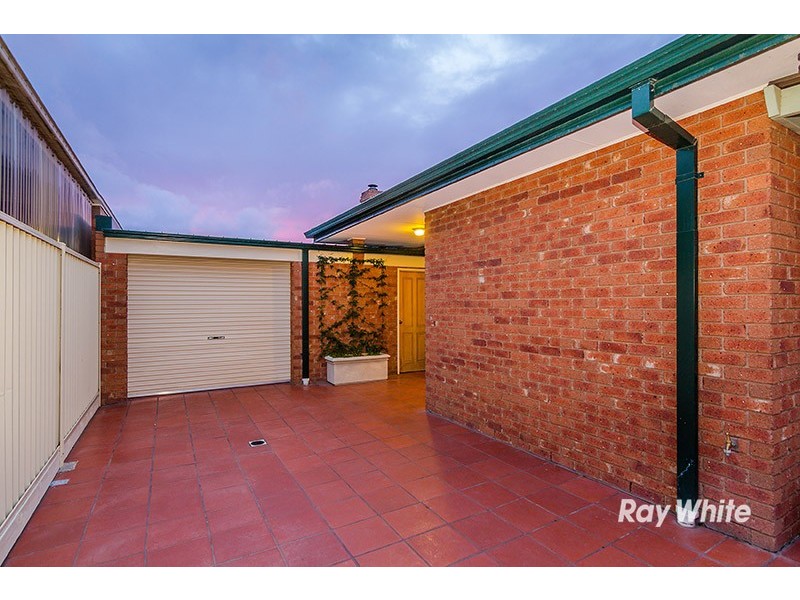 30 Horsfield Street, Cranbourne North VIC 3977